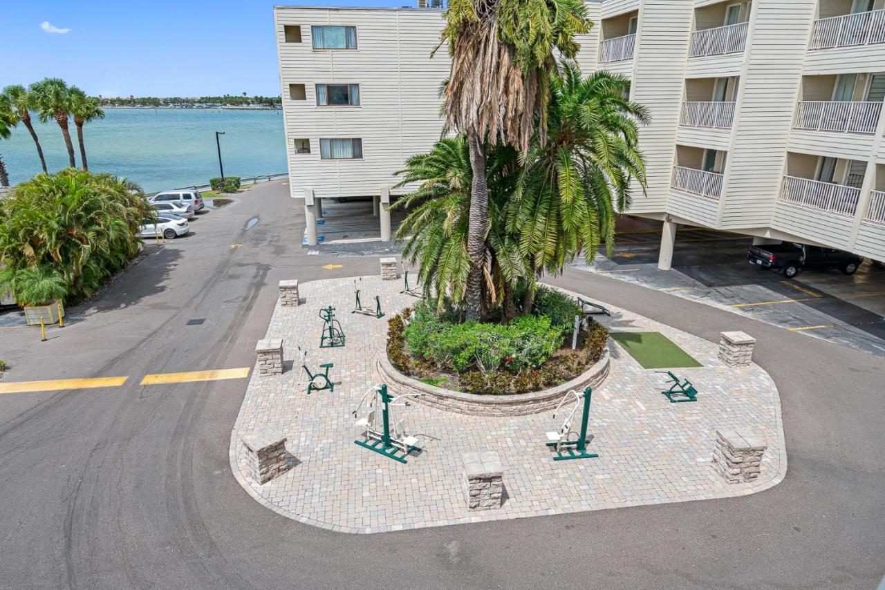 Welcome To Sea Forever Balcony With Ocean Views! 탬파 외부 사진